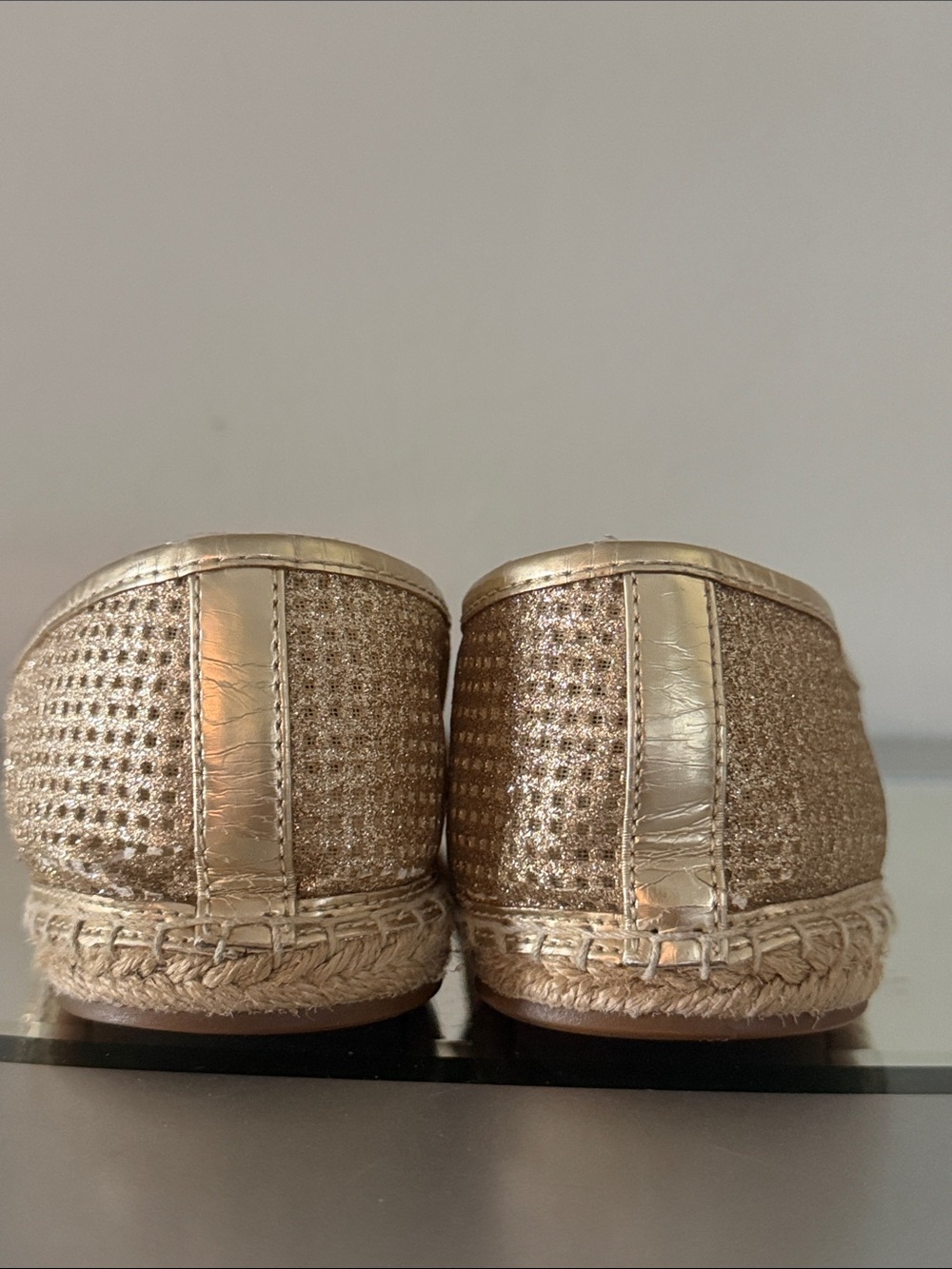 MICHAEL KORS Kendrick Pale Gold Perforated Espadrille Flats Women’s Size 9 - Picture 9 of 15